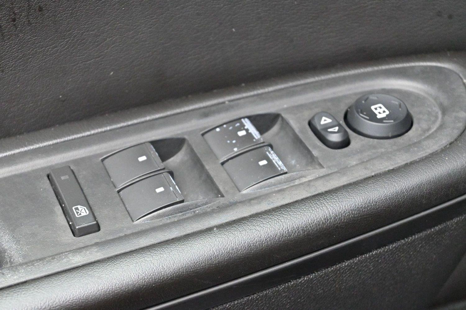 Used 2015 Blue Velvet Metallic Chevrolet LT image 12
