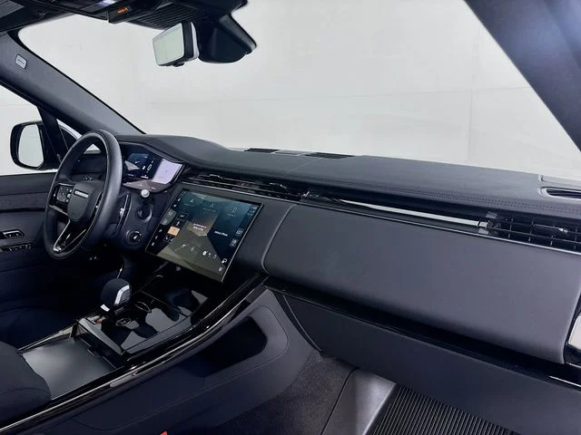 Certified Used 2025 Eiger Gray Land Rover SE image 27