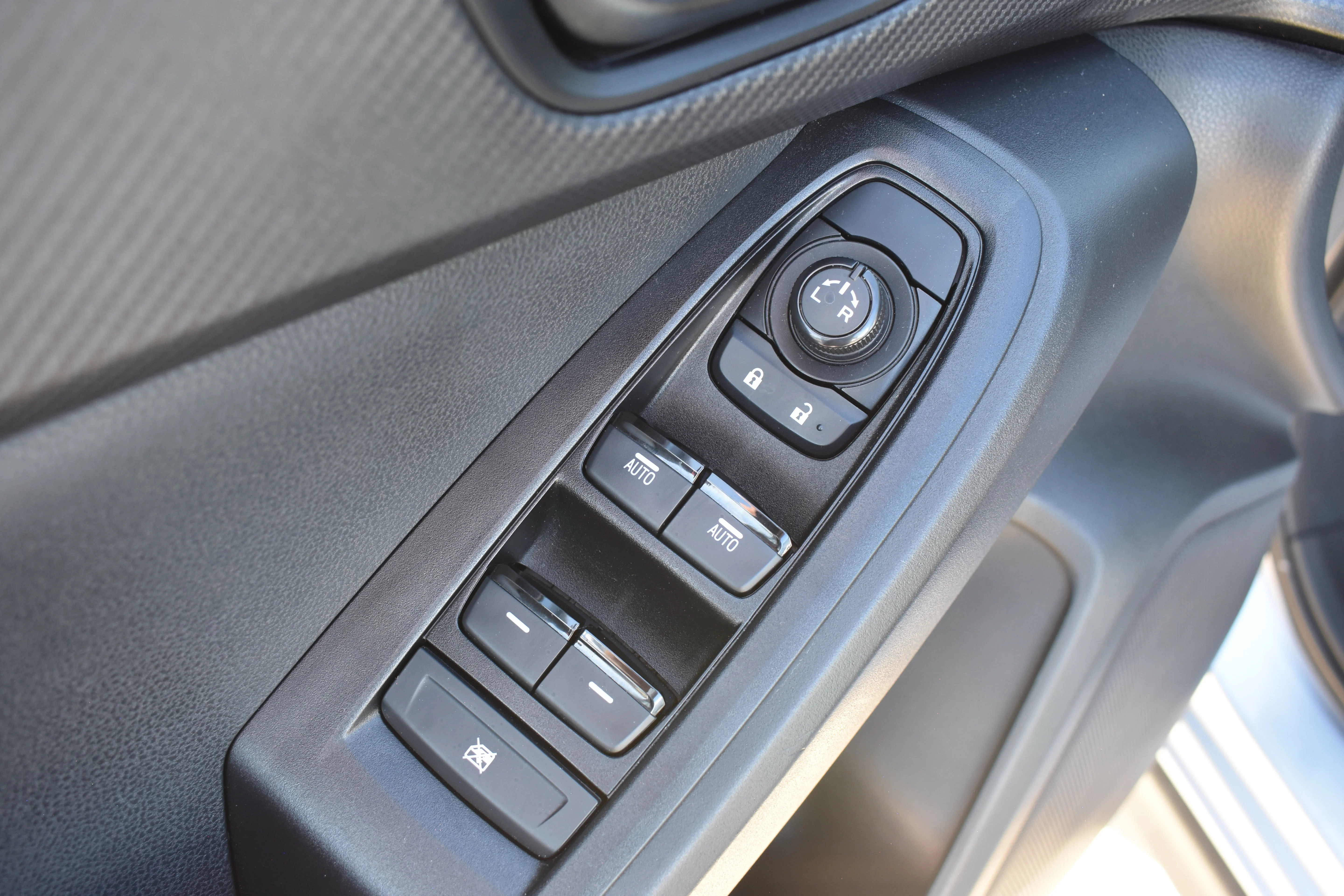 Used 2024 Ice Silver Metallic Subaru Sport image 28