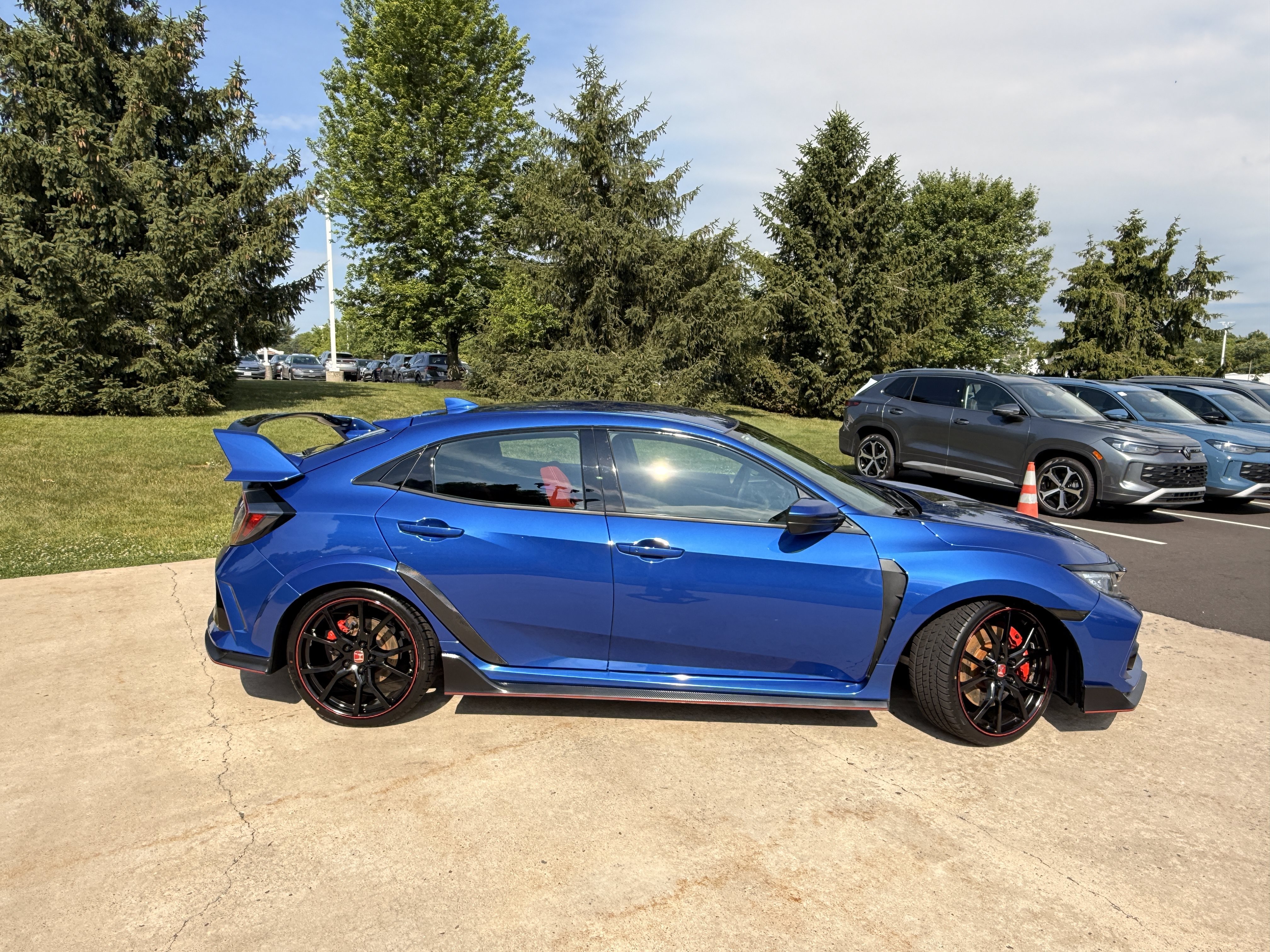Used 2018 Blue Honda Touring image 14