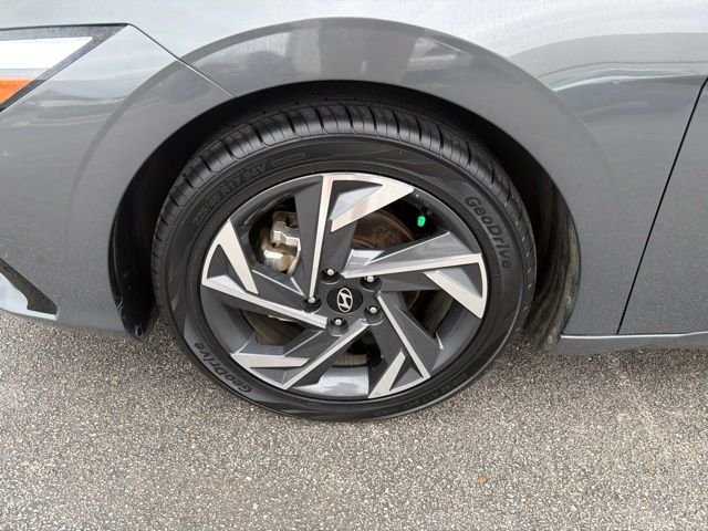 Used 2024 Gray Hyundai Limited image 5