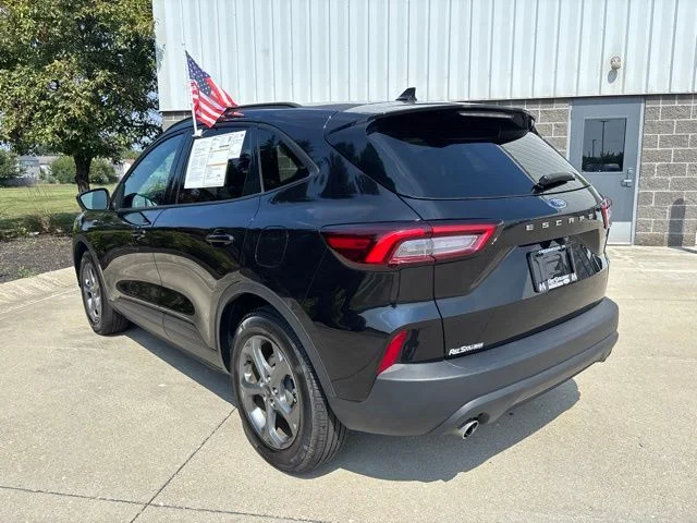 Certified Used 2026 Agate Black Metallic Ford ST-Line image 9