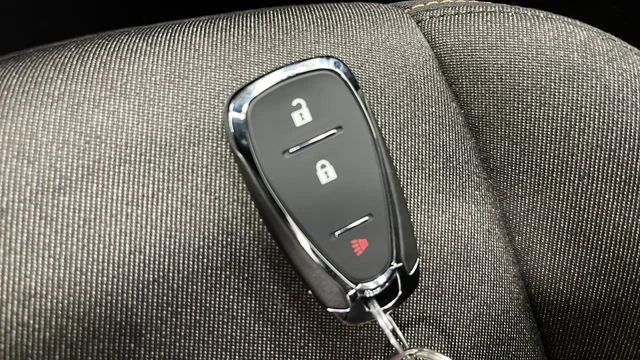 Used 2020 Silver Ice Metallic Chevrolet LT image 30