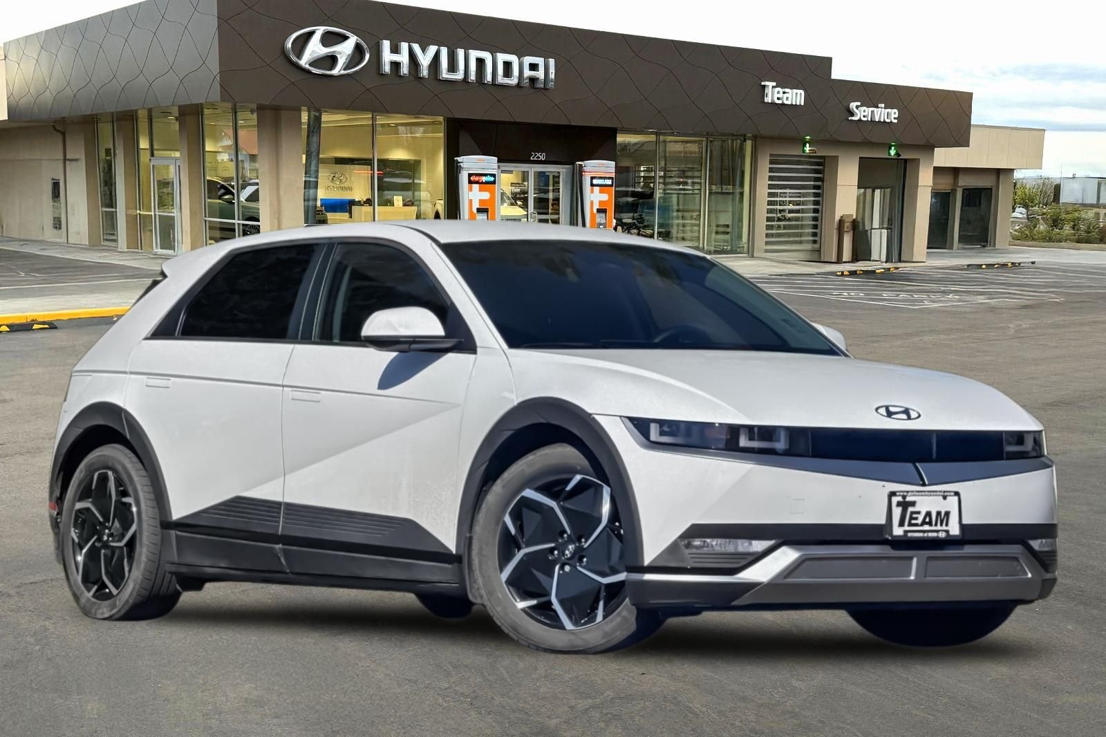 Certified 2024 Hyundai IONIQ 5 SE with VIN KM8KMDDF6RU233157 for sale in Bend, OR