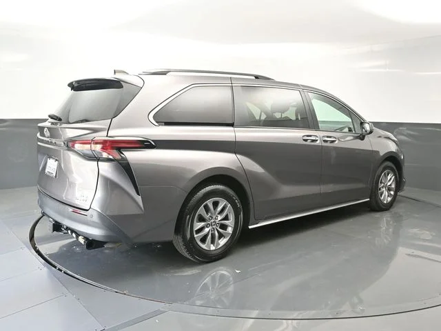 Used 2022 Gray Toyota XLE image 7