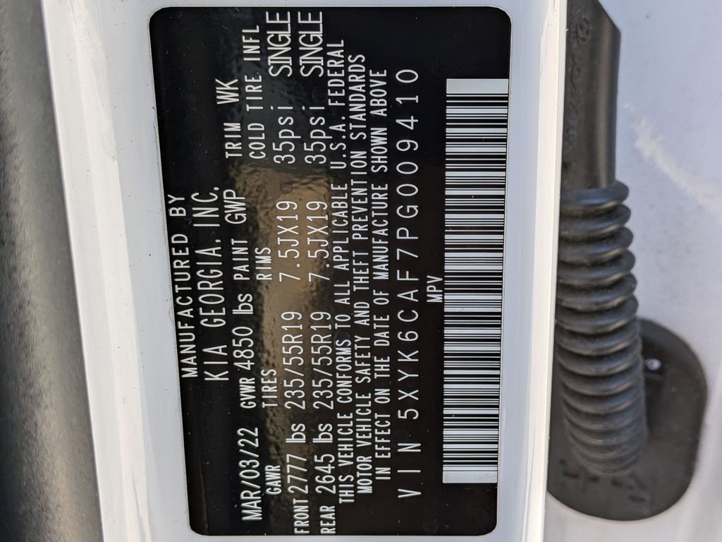 Used 2023 White Kia X-Line image 28