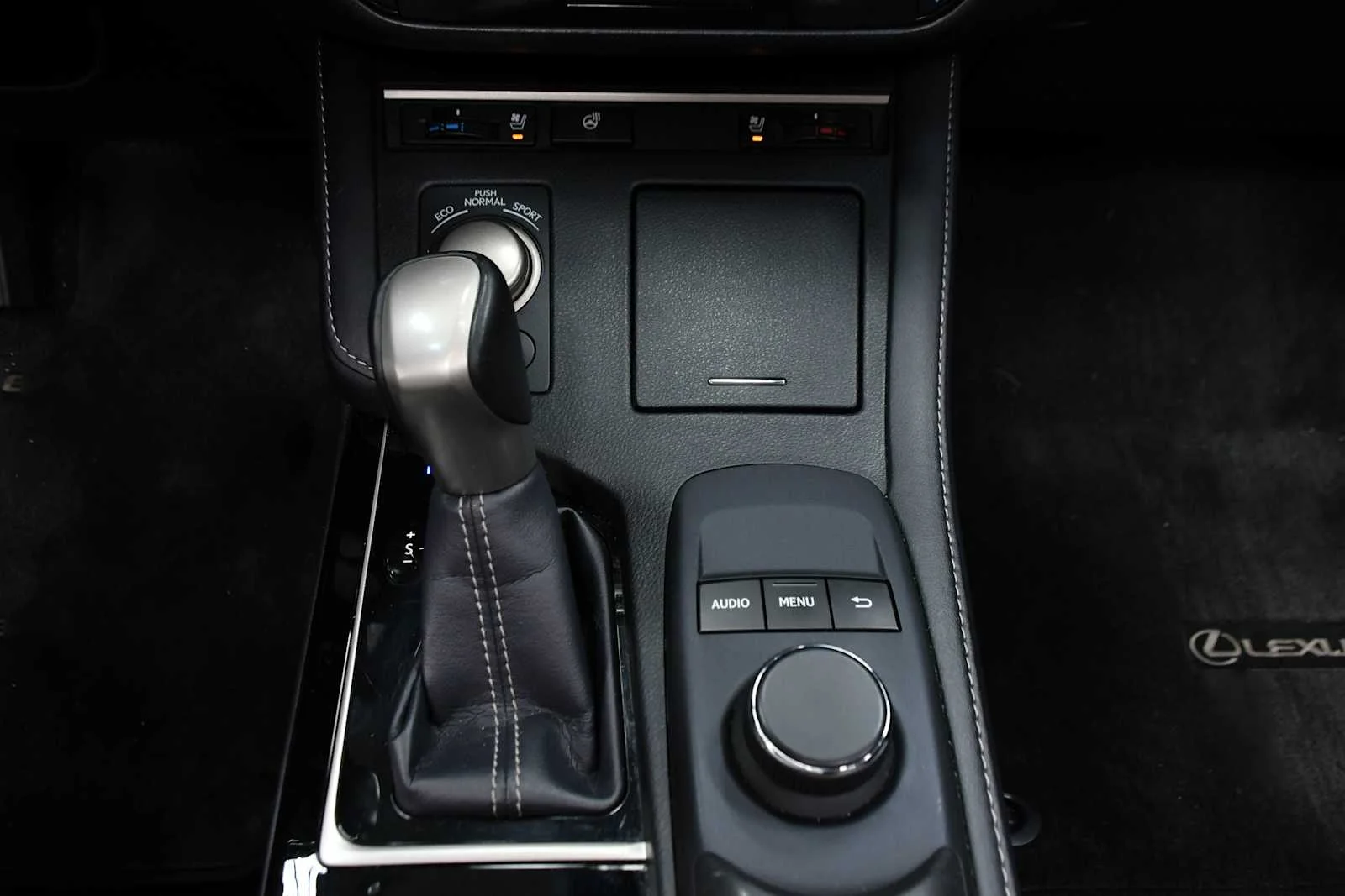 Used 2016 Obsidian Lexus  image 23