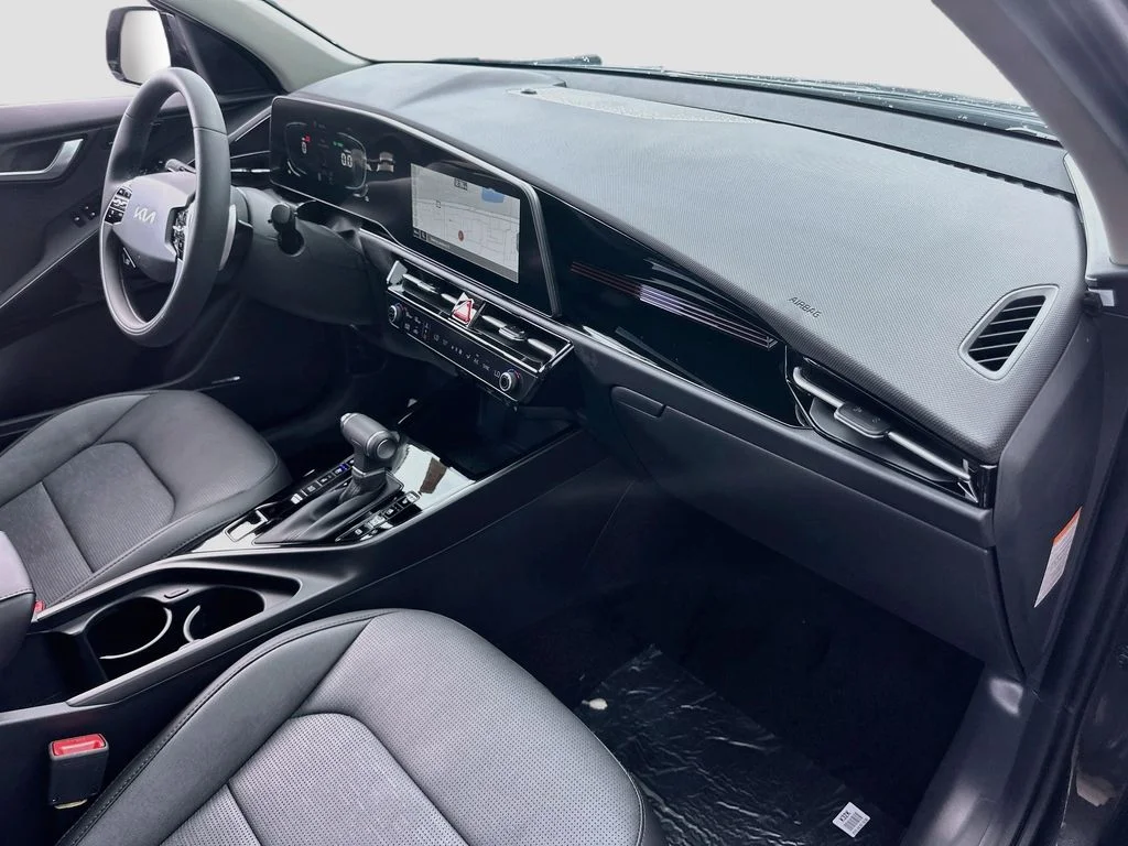 New 2026 Interstellar Gray Kia SX image 30