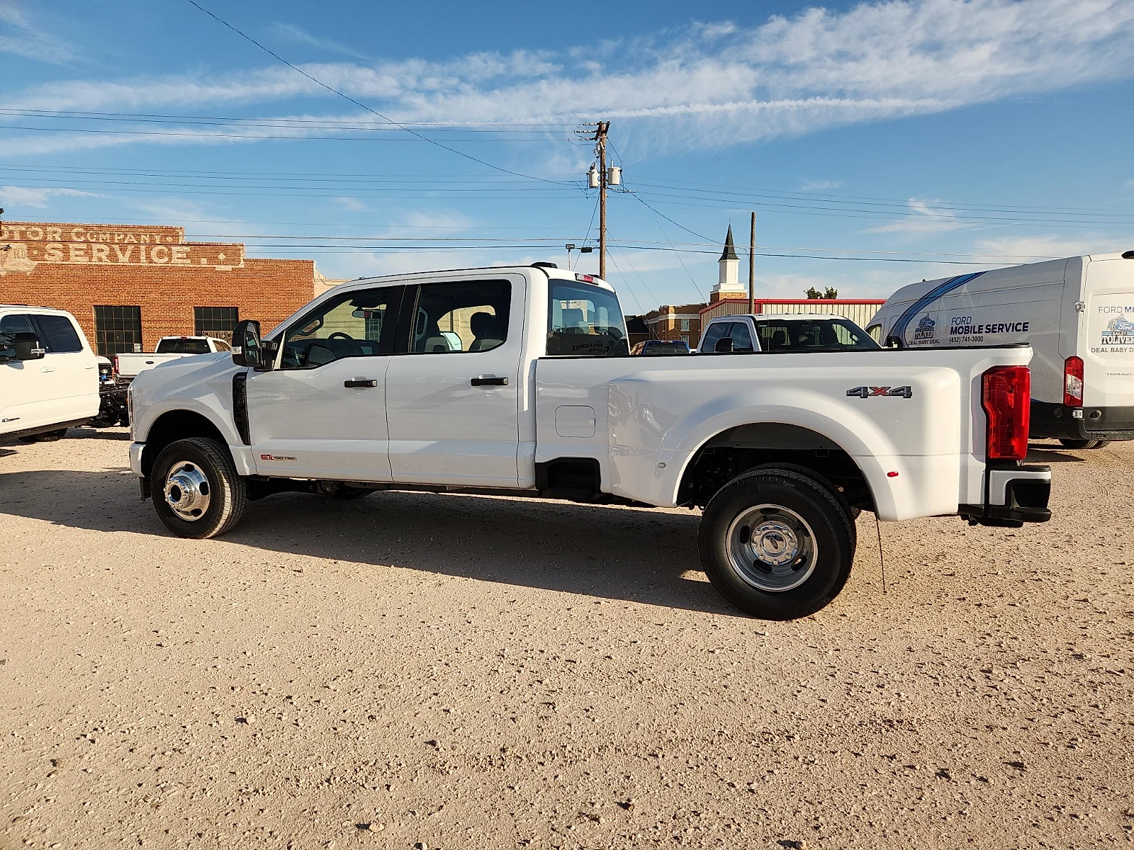 New 2027 Oxford White Ford XL image 4