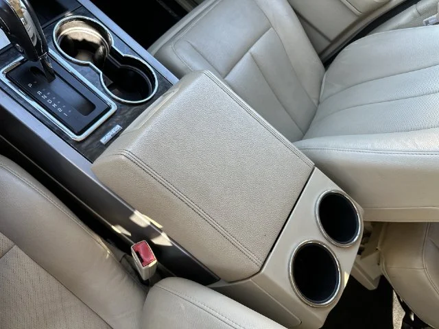 Used 2015 White Ford Limited image 21