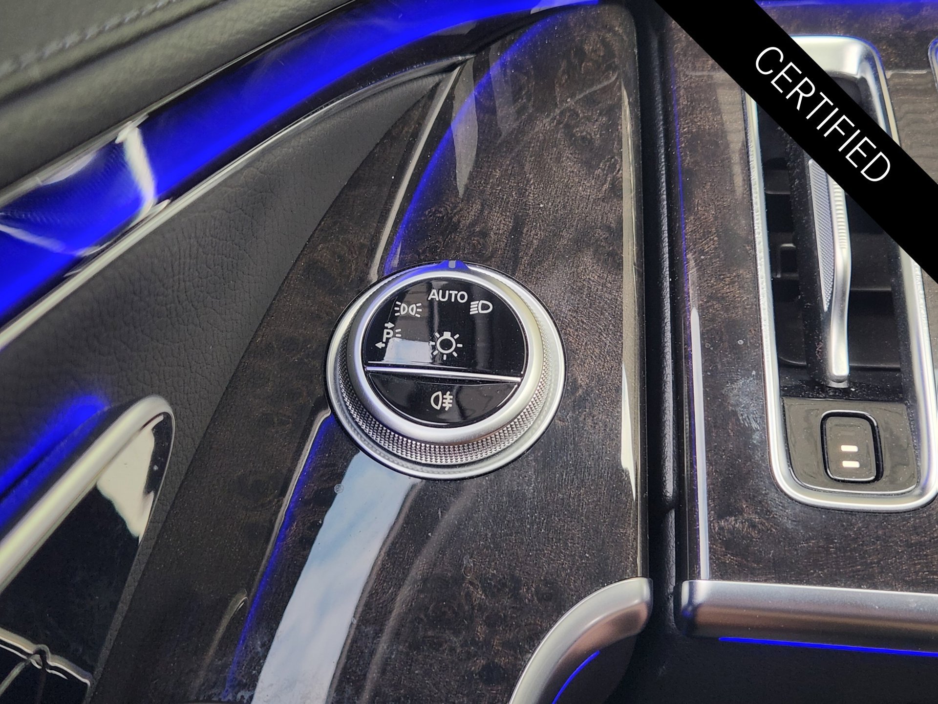 Certified Used 2022 Obsidian Black Metallic Mercedes-Benz S 500 image 22