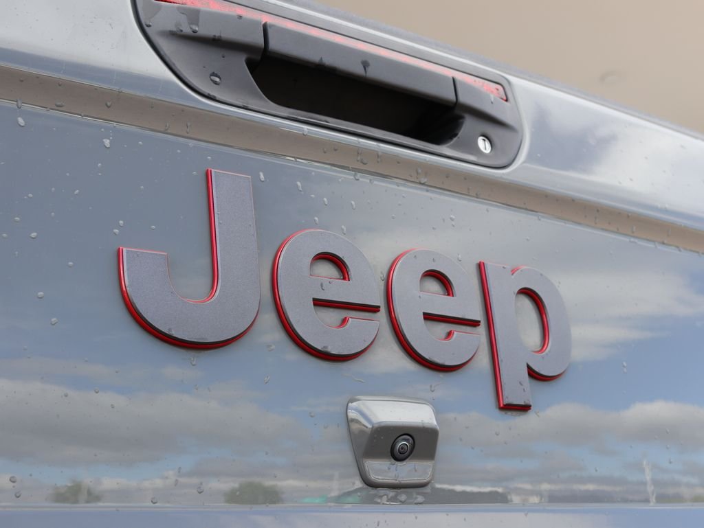 Used 2021 Gray Jeep Rubicon image 30