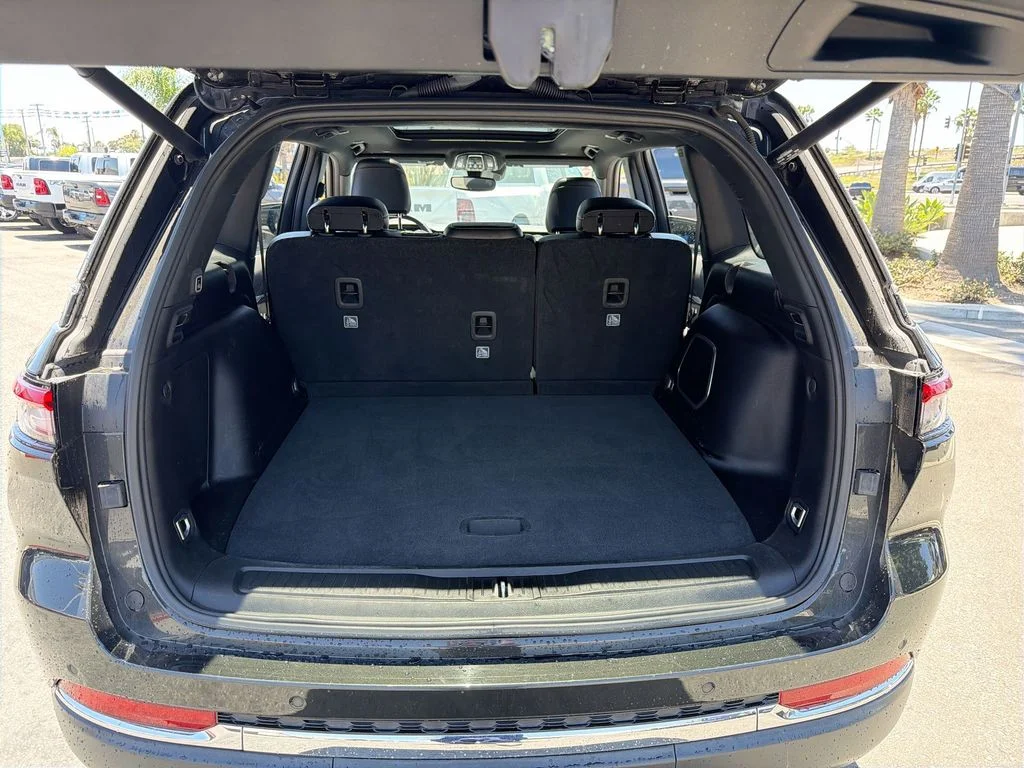 Used 2024 Brown Jeep 4xe image 21