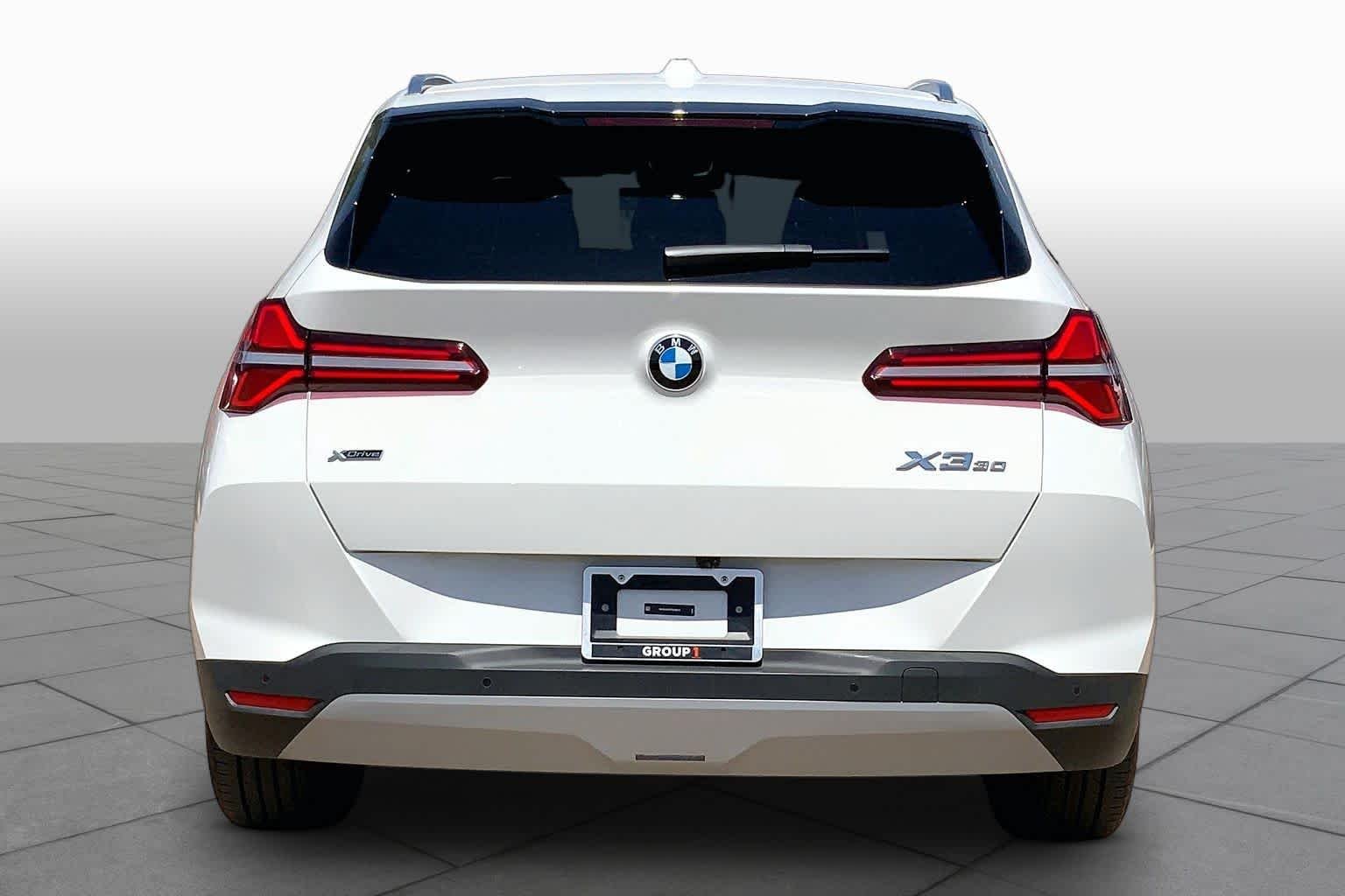2026 BMW X3 30 - Photo 9