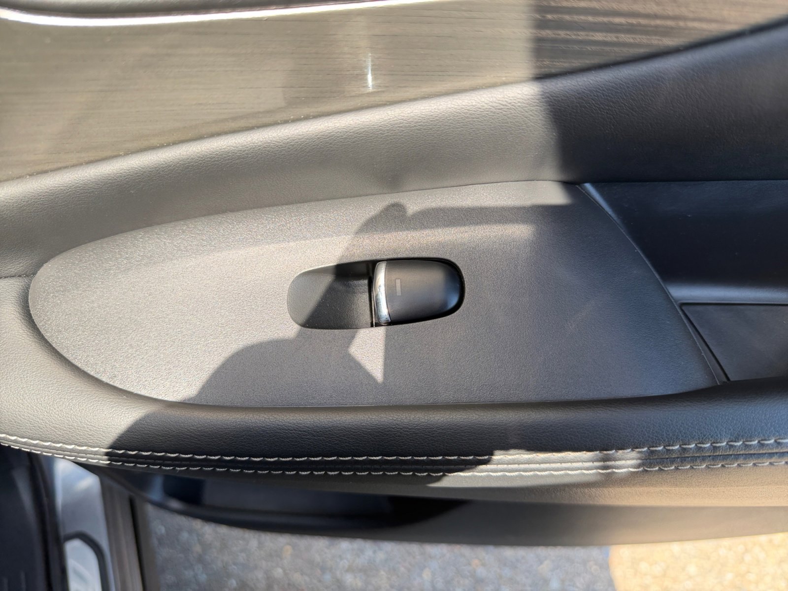 Used 2017 Gun Metallic Nissan Platinum image 37