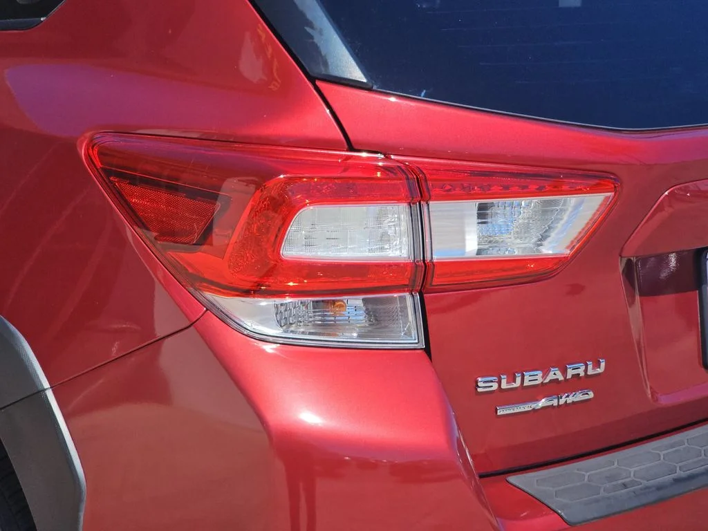 Used 2018 Red Subaru 2.0i Premium image 40