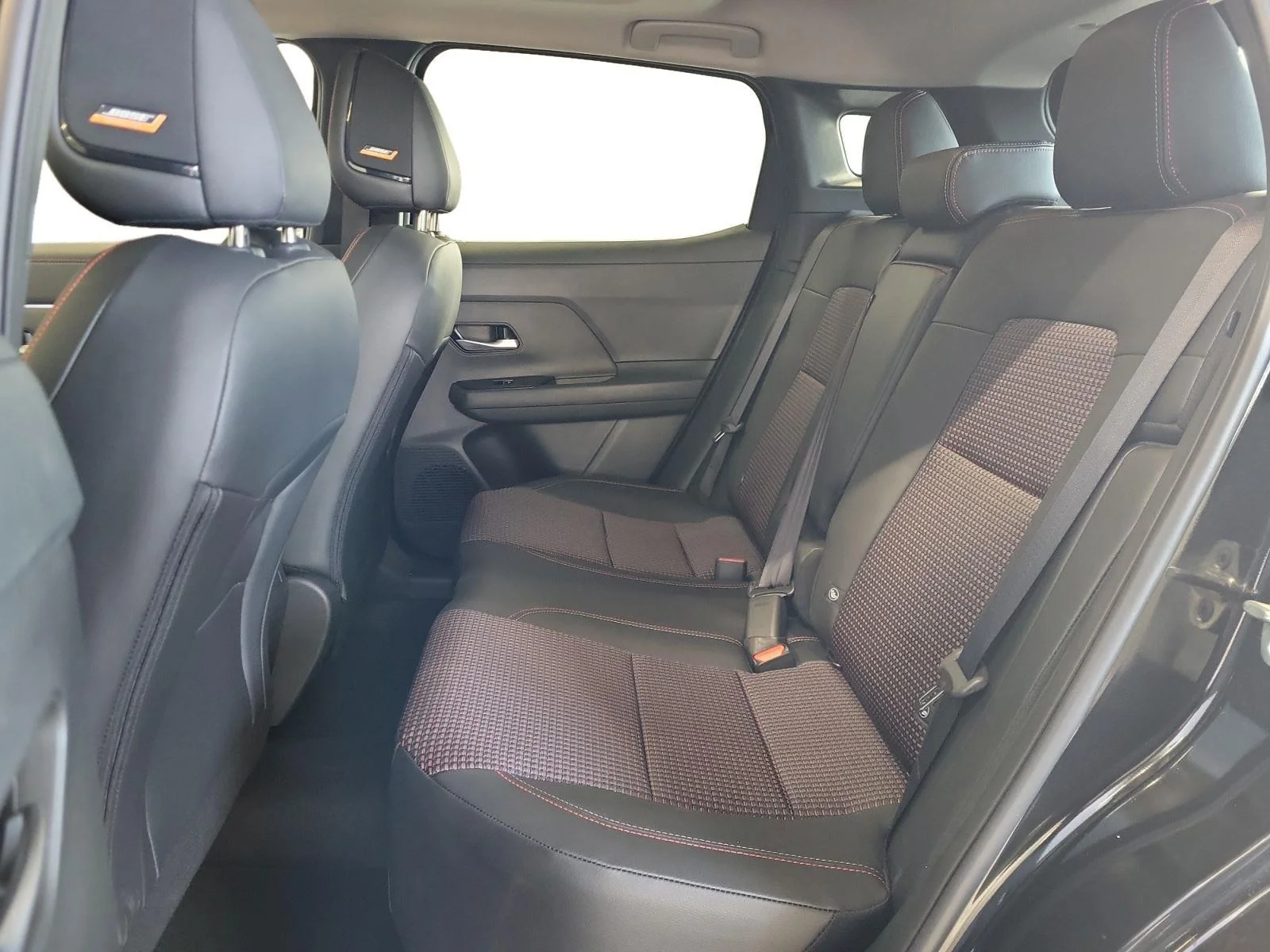 2026 Nissan KICKS SR AWD - Photo 21