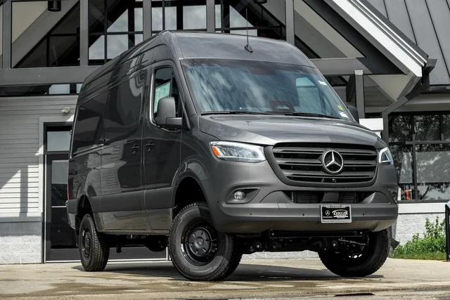 2025 Mercedes-Benz Sprinter 2500 Cargo 144 WB