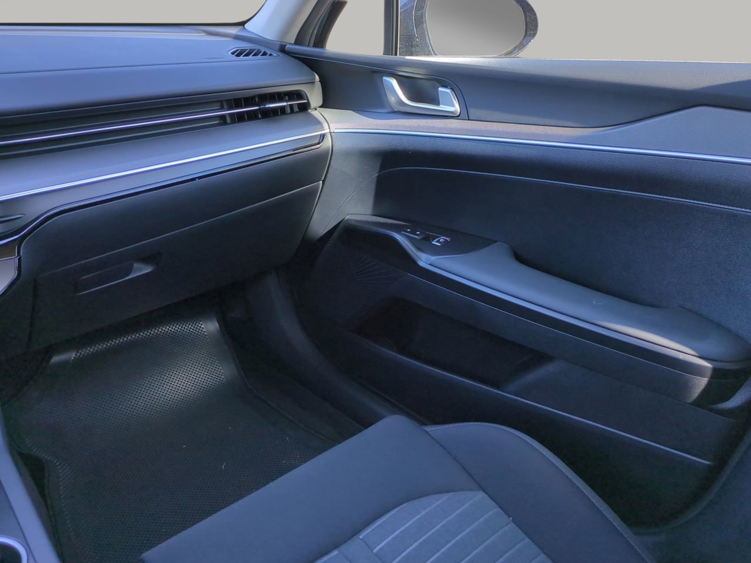 New 2026 Interstellar Gray Kia LXS FWD image 13