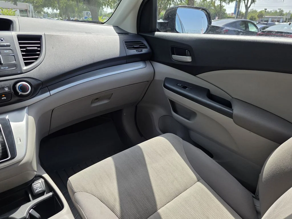 Used 2013 White Honda LX image 14