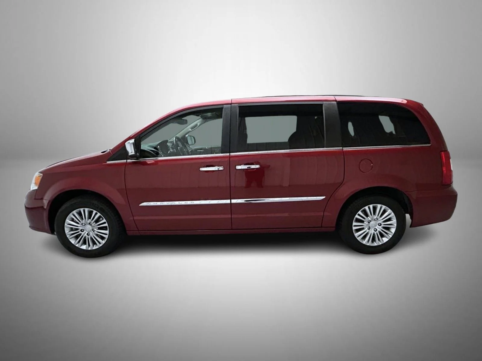 Used 2015 Red Chrysler Touring-L image 8