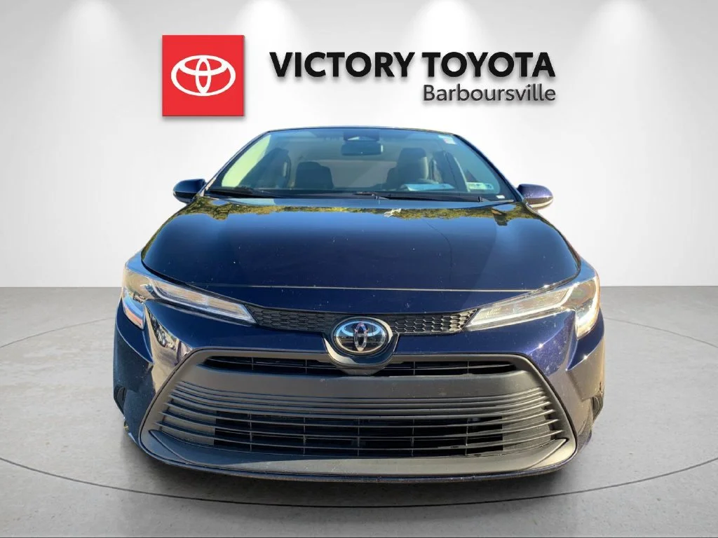 Used 2025  Toyota LE image 8