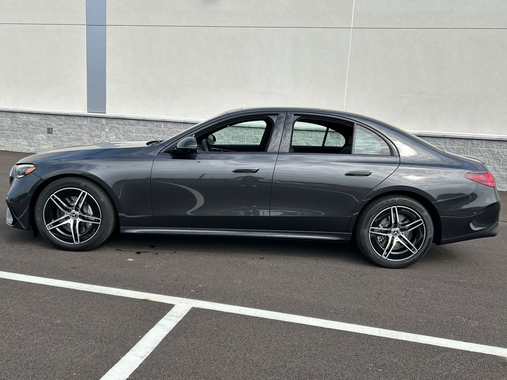 New 2027 Graphite Grey Metallic Mercedes-Benz E 450 image 4