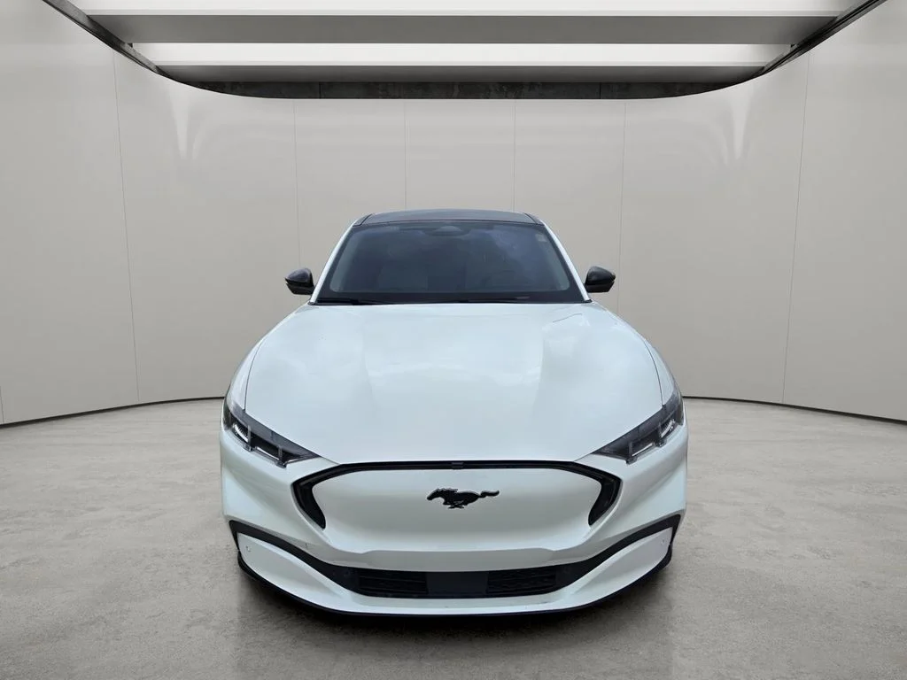 Used 2024 Star White Metallic Tri-Coat Ford Premium image 8