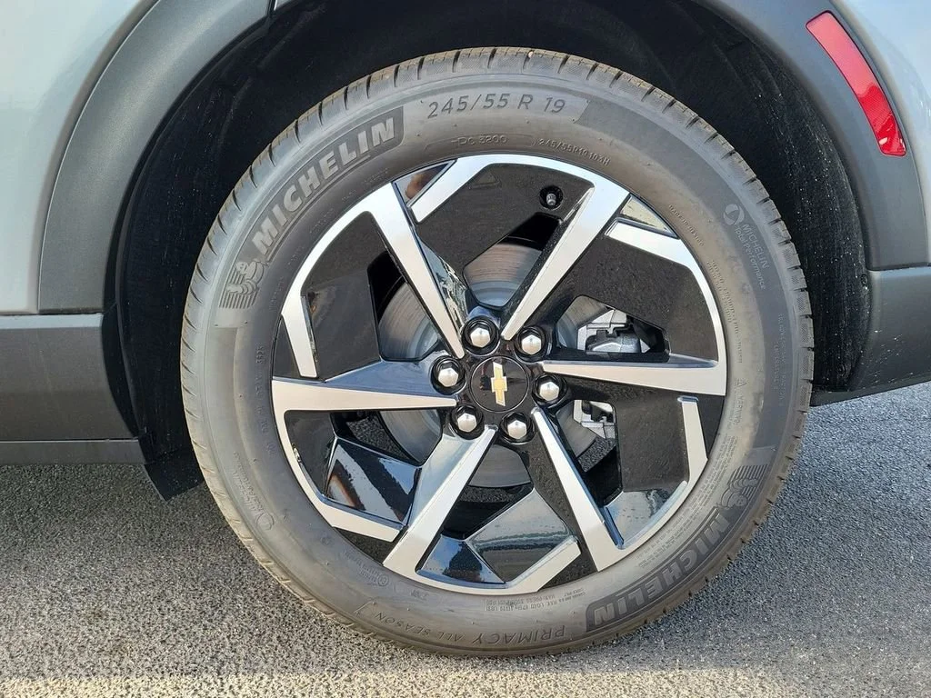New 2026 Sterling Gray Metallic Chevrolet LT image 23