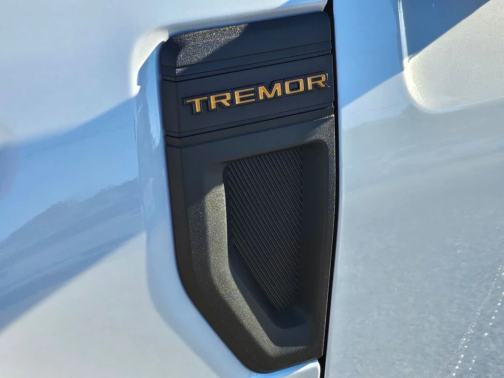 New 2026 White Ford Tremor image 30