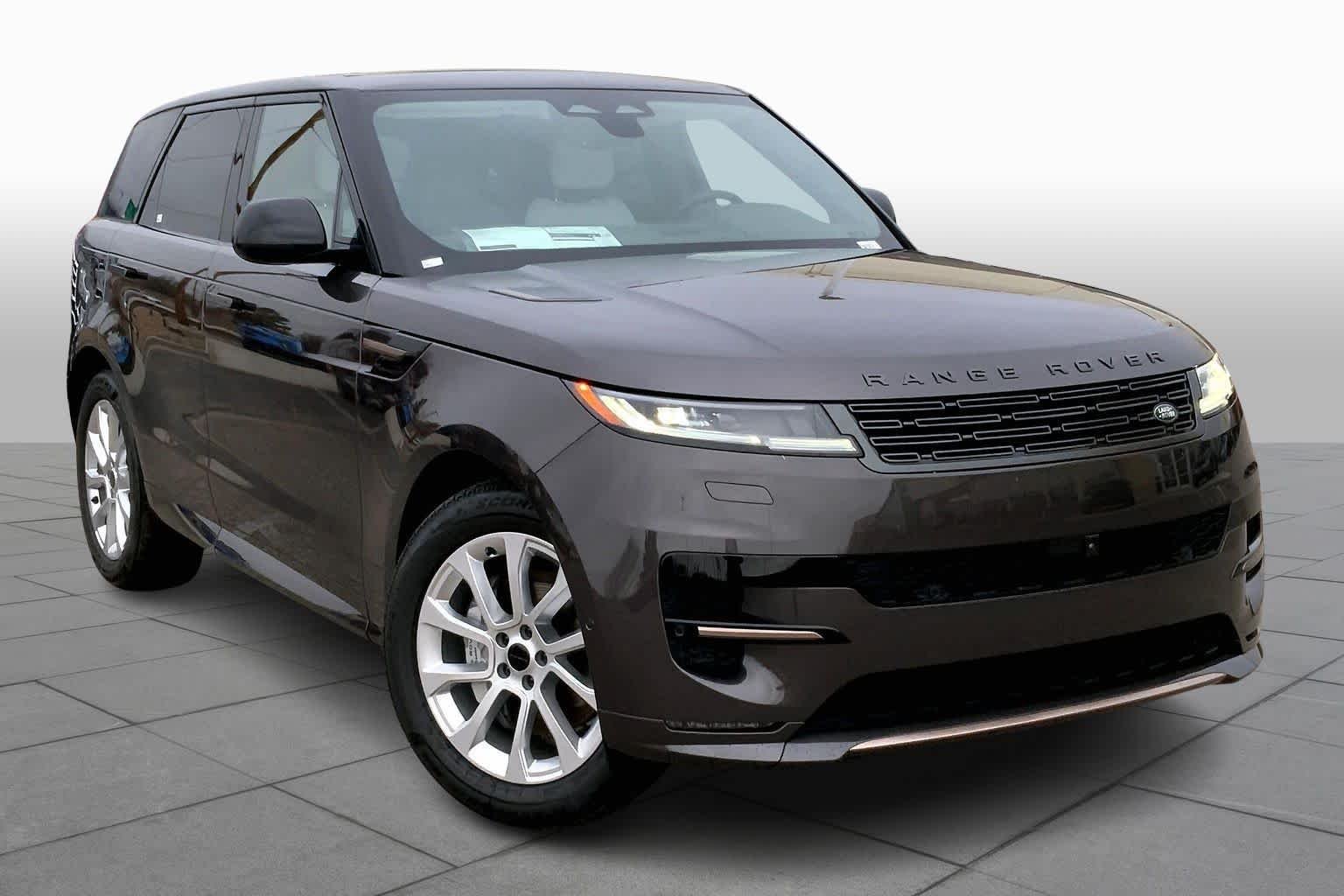 New 2026 Charente Grey Land Rover Dynamic SE image 2