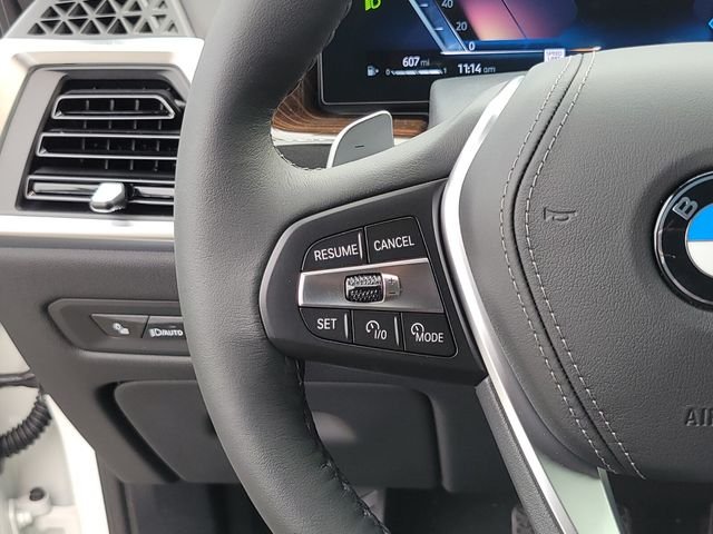New 2026 White BMW xDrive40i image 34