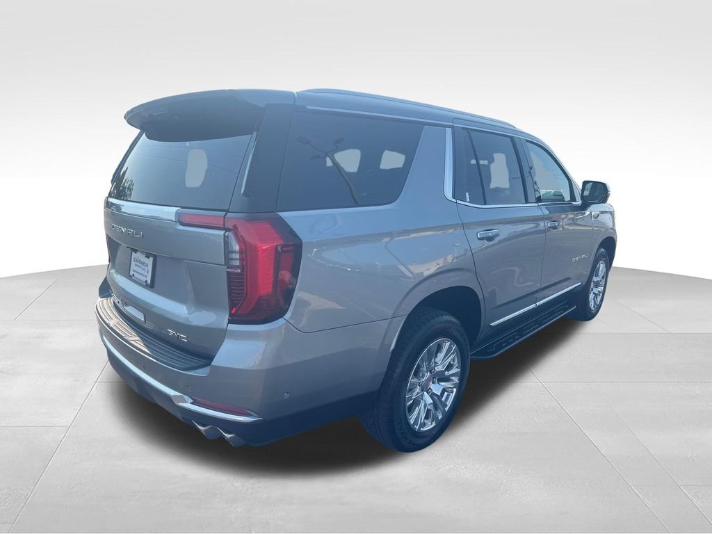 Used 2025 Silver GMC Denali image 5