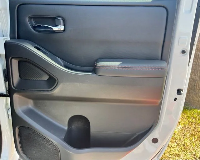 Used 2023 White Nissan PRO-X image 21