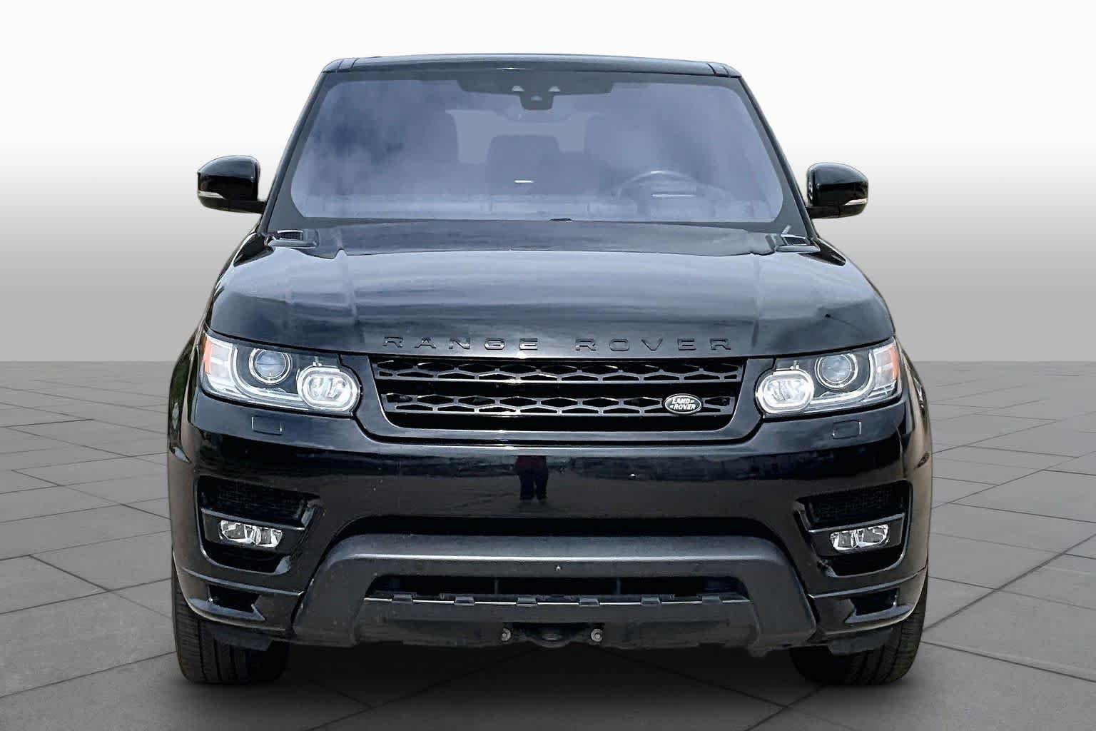 Used 2017 Santorini Black Land Rover HSE Dynamic image 4