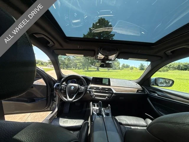 Used 2017 Blue BMW 530i xDrive image 41