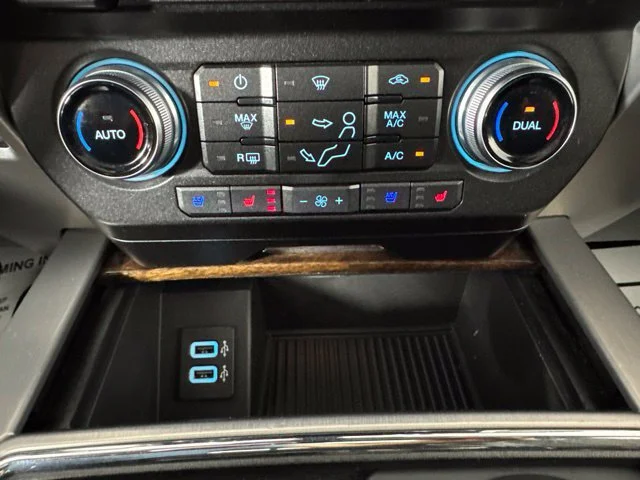 Used 2017 Black Ford Platinum image 16