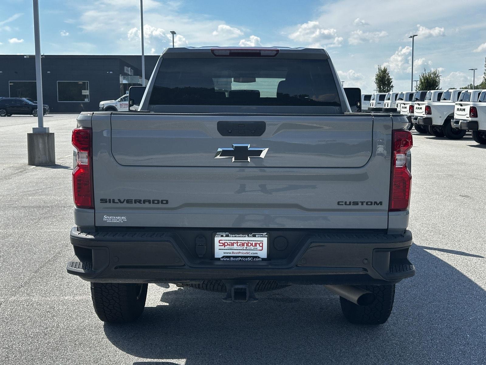 Used 2025 Slate Gray Metallic Chevrolet Custom image 7