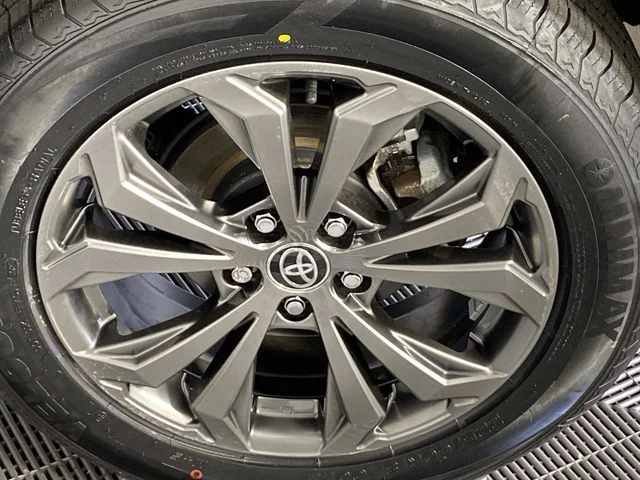 Used 2024 Blue Toyota XLE Premium image 30