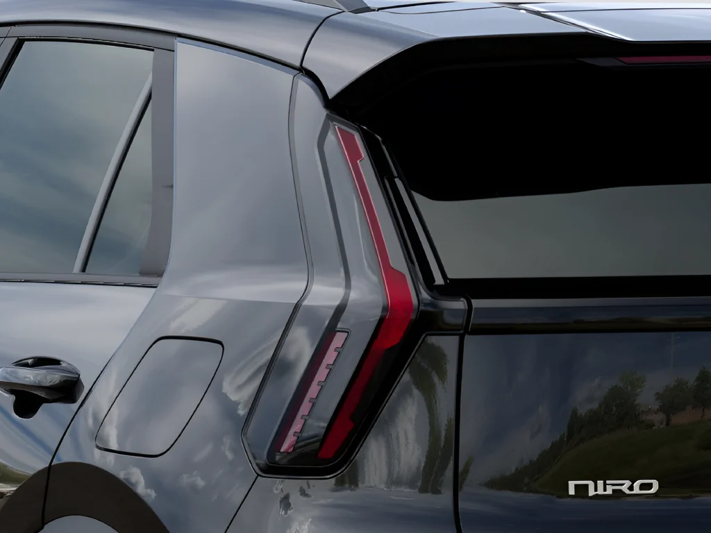 New 2027 Black Kia LX image 26