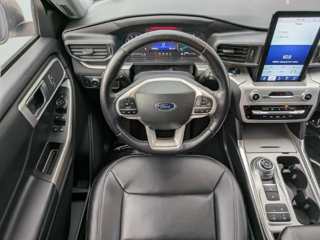 Used 2022 White Ford XLT image 14