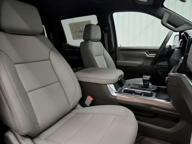 New 2026 Sterling Gray Metallic Chevrolet LT image 39