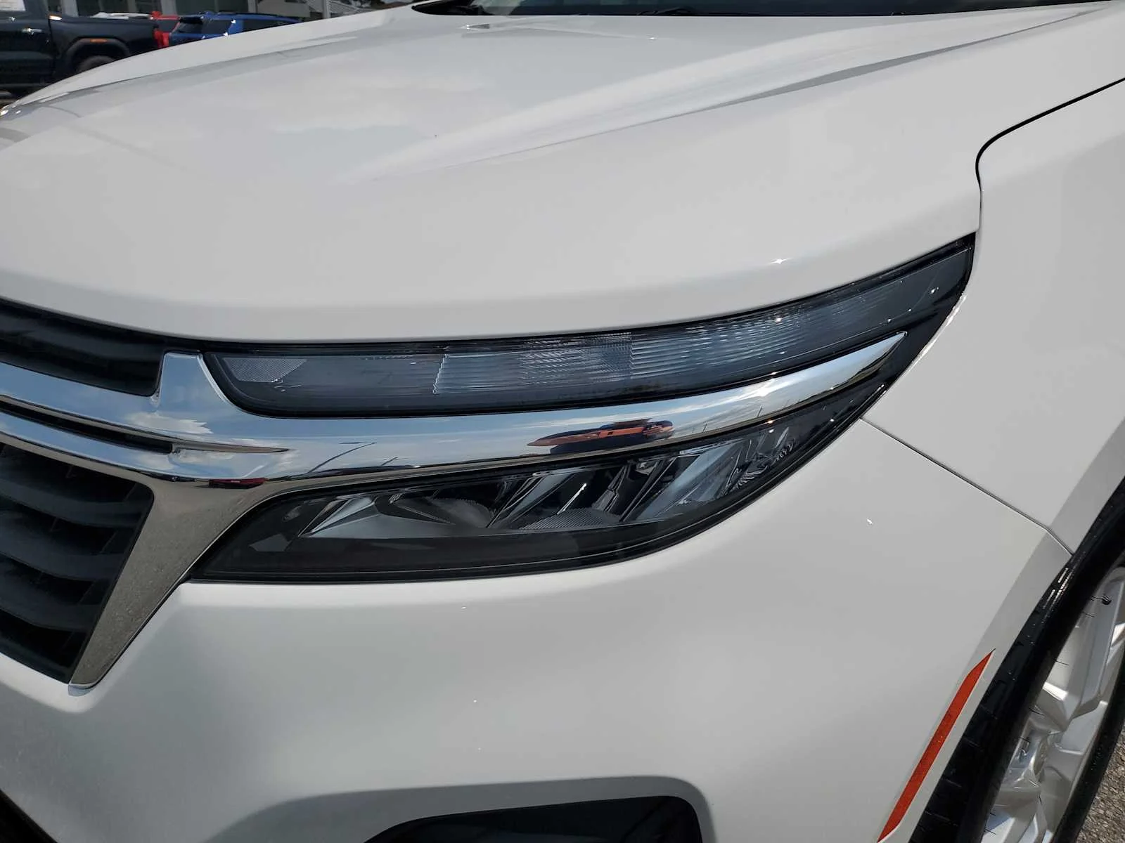 Used 2024 Summit White Chevrolet LS image 13