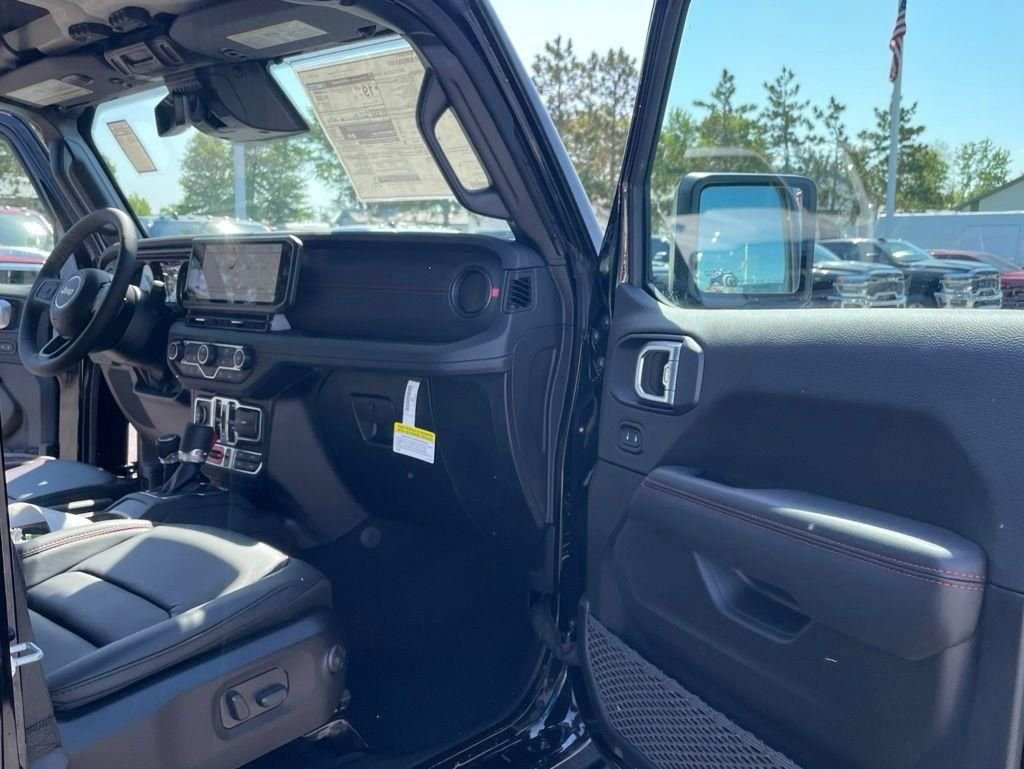 New 2026 Black Clear-Coat Exterior Paint Jeep Rubicon X image 33