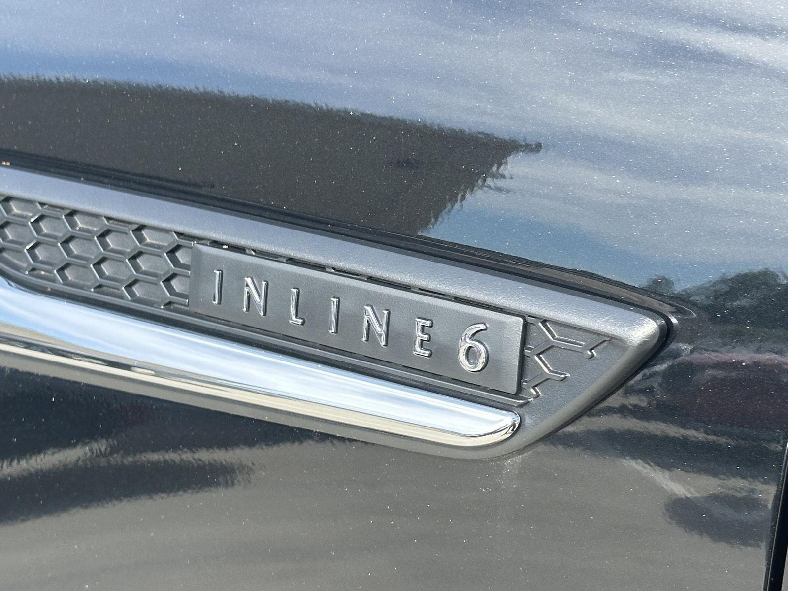 Used 2025 JET BLACK MICA MAZDA PREFERRED PACKAGE image 10