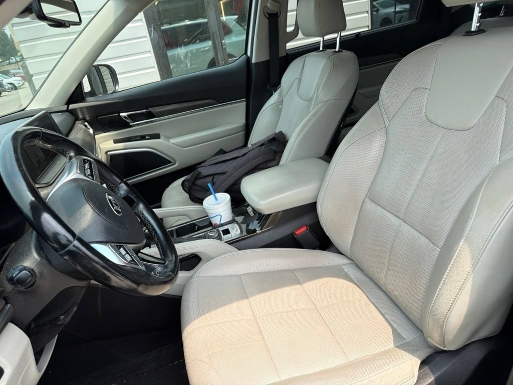 Used 2021 Snow White Pearl Kia EX image 11