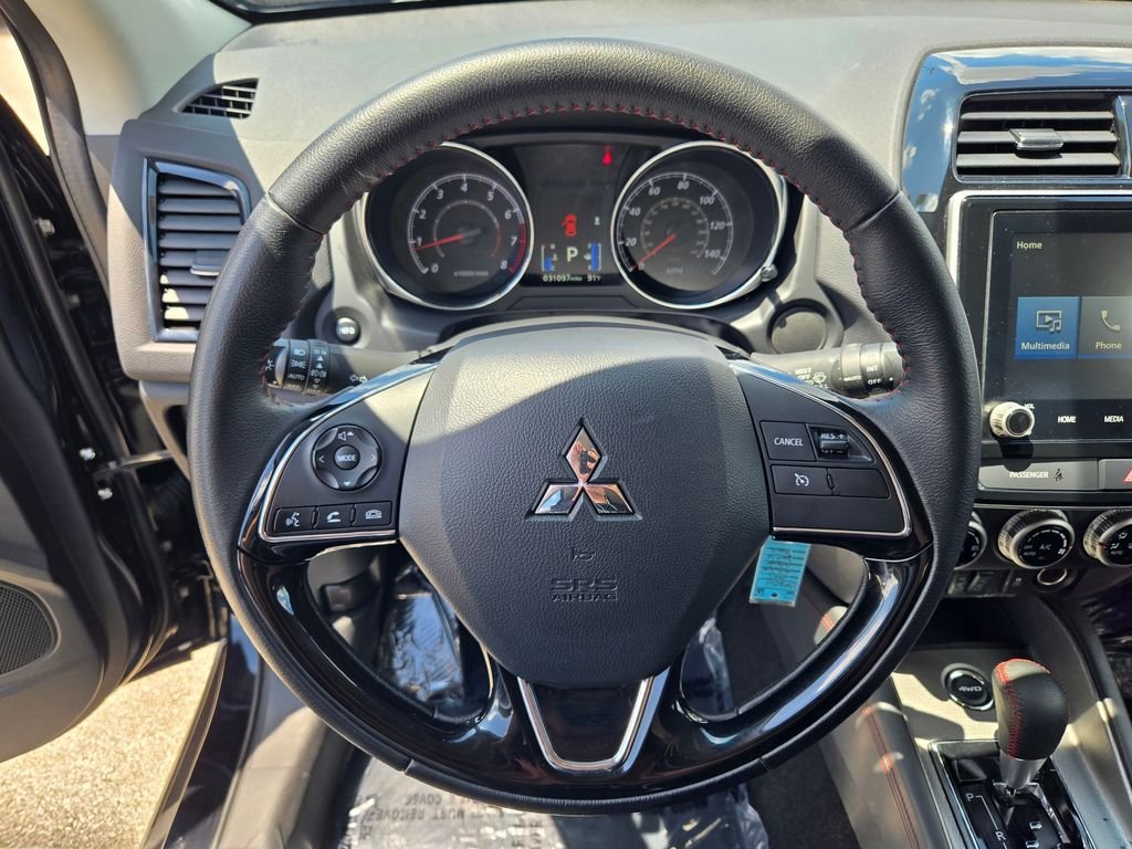Used 2025 Black Mitsubishi 2.0 SE image 39