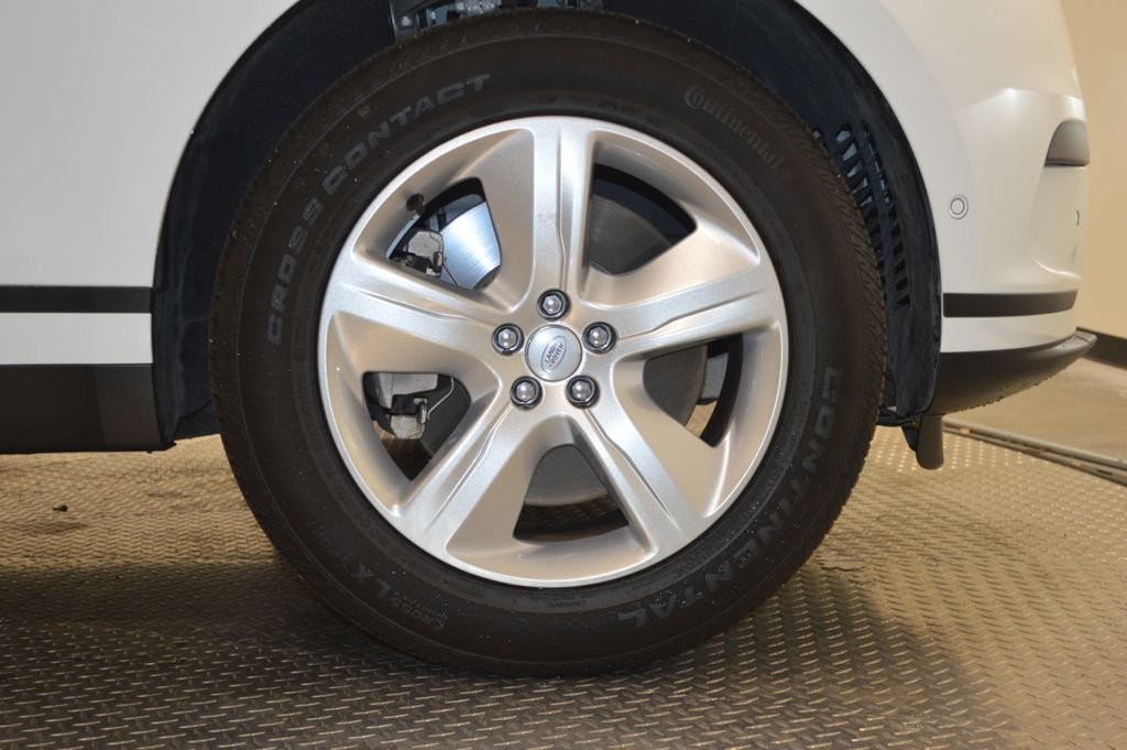 Used 2026 Fuji White Land Rover S image 14