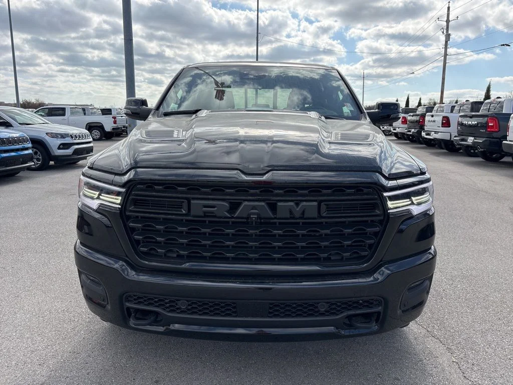 New 2026 Diamond Black Crystal Pearl-Coat Exterior Paint RAM Limited image 10