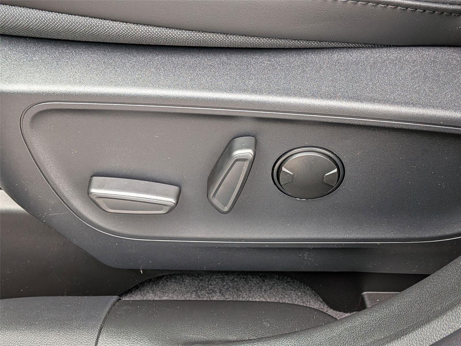 New 2026 Vapor Blue Metallic Ford Plug-in Hybrid image 15
